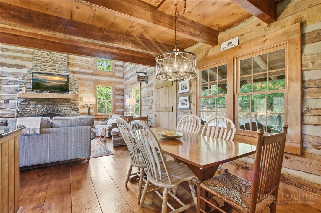 Image number 20 for the current listing