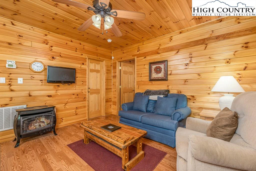 Image number 6 for the current listing