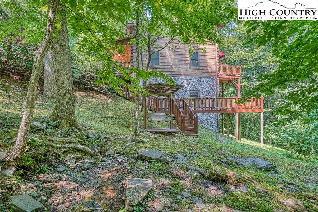 Image number 21 for the current listing