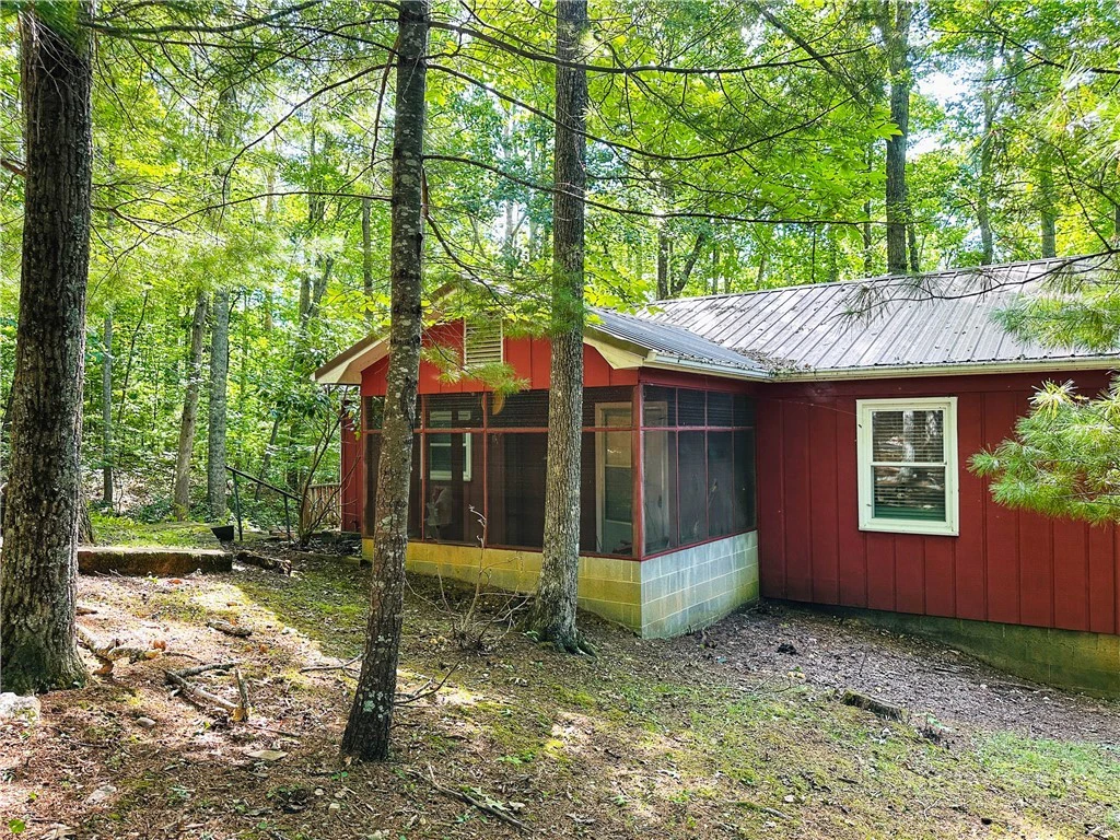 Image number 15 for the current listing