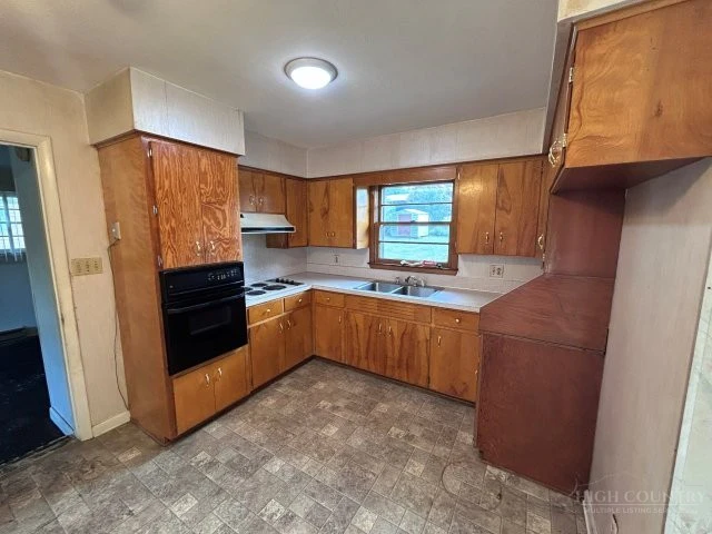 Image number 6 for the current listing