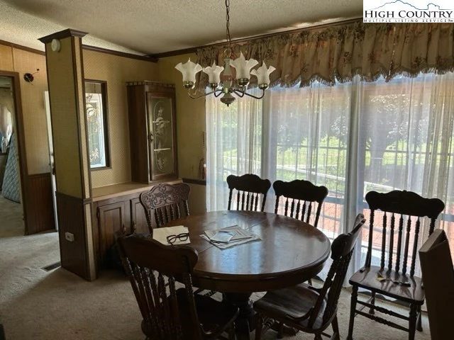 Image number 13 for the current listing