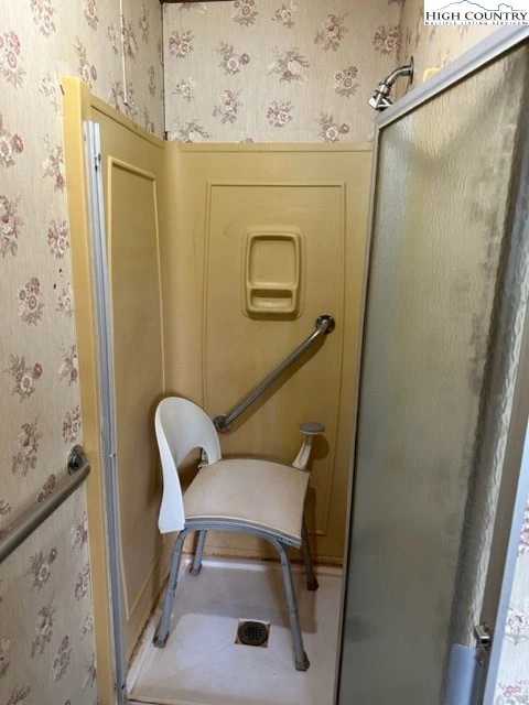 Image number 10 for the current listing