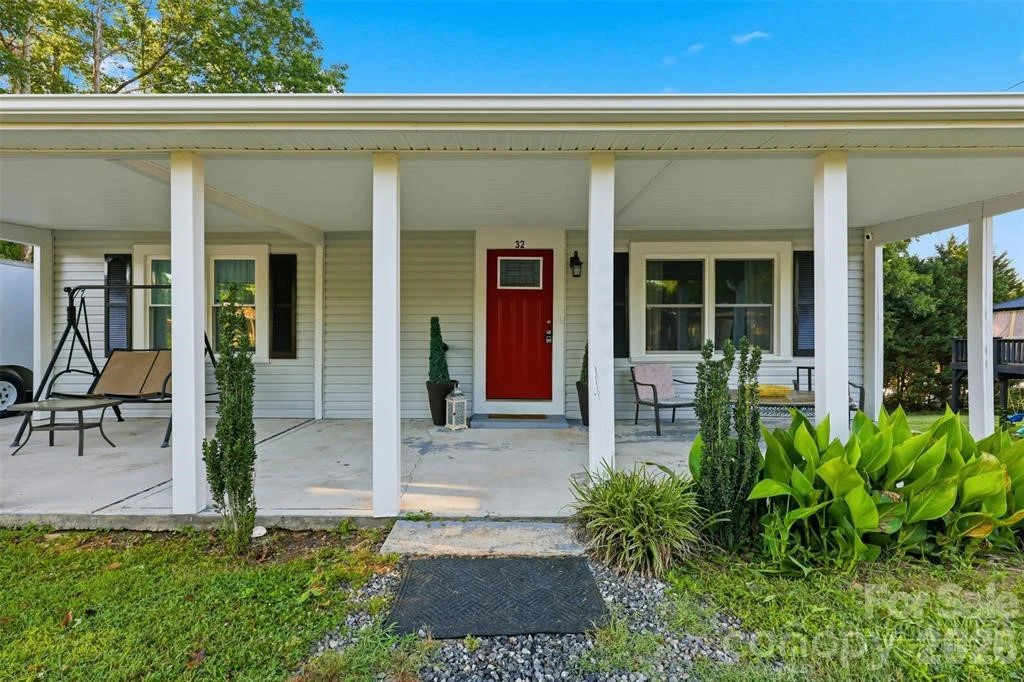Image number 3 for the current listing