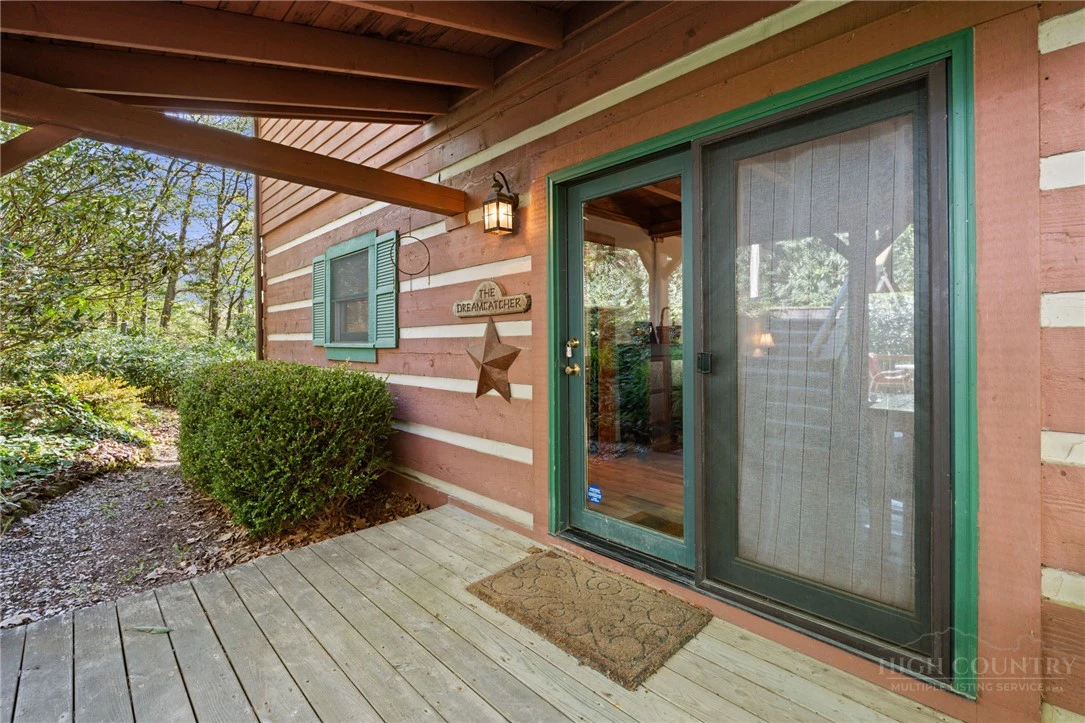 Image number 5 for the current listing