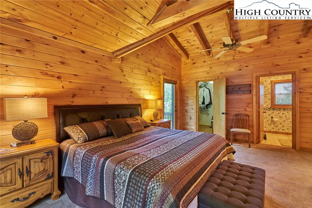 Image number 3 for the current listing