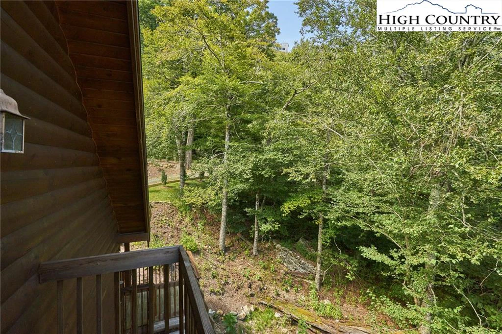 Image number 7 for the current listing