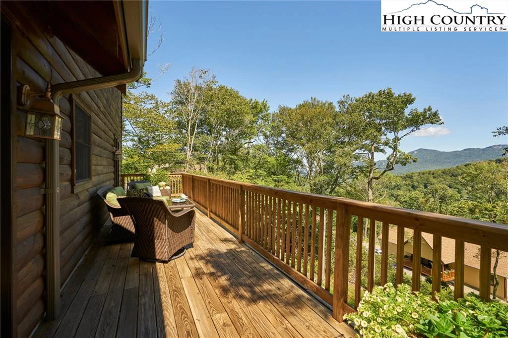 Image number 9 for the current listing