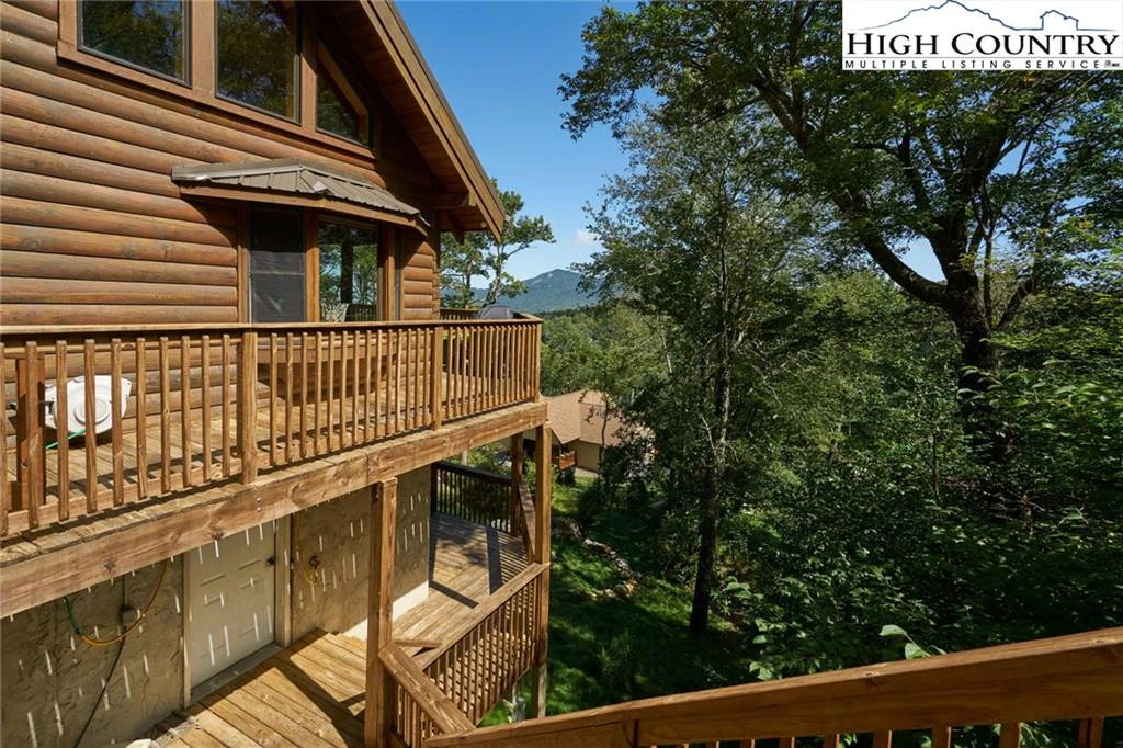 Image number 2 for the current listing