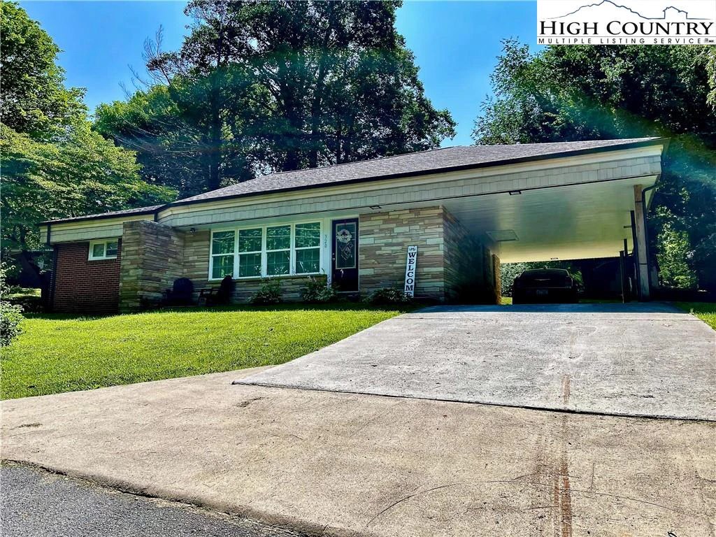 Image number 1 for the current listing