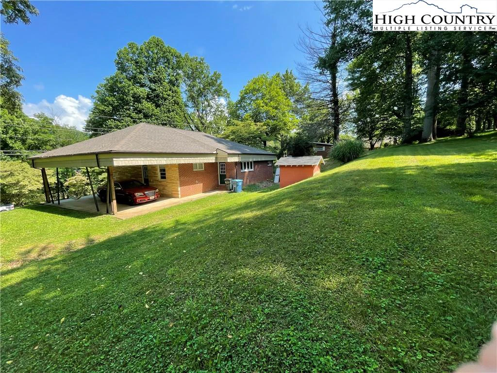 Image number 6 for the current listing