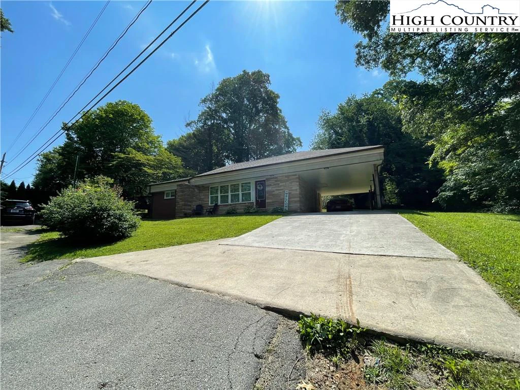 Image number 4 for the current listing