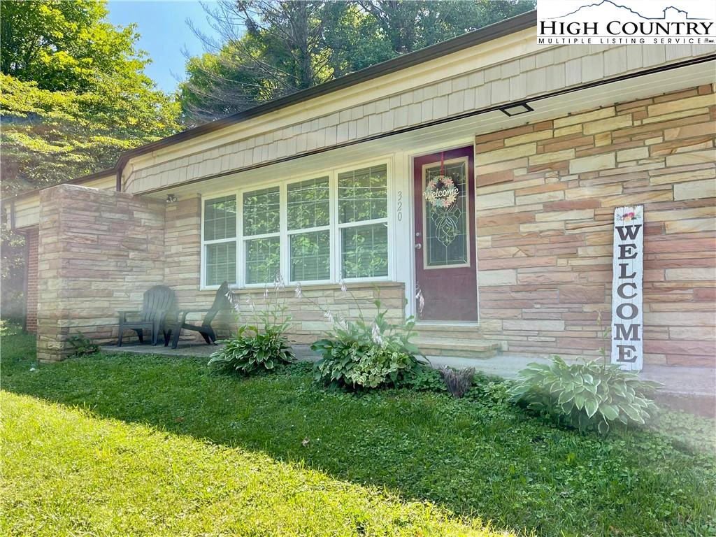 Image number 16 for the current listing