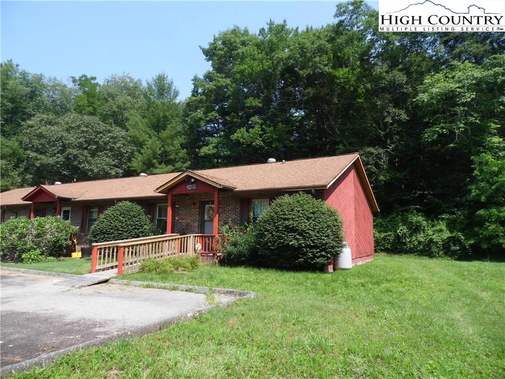 Image number 3 for the current listing