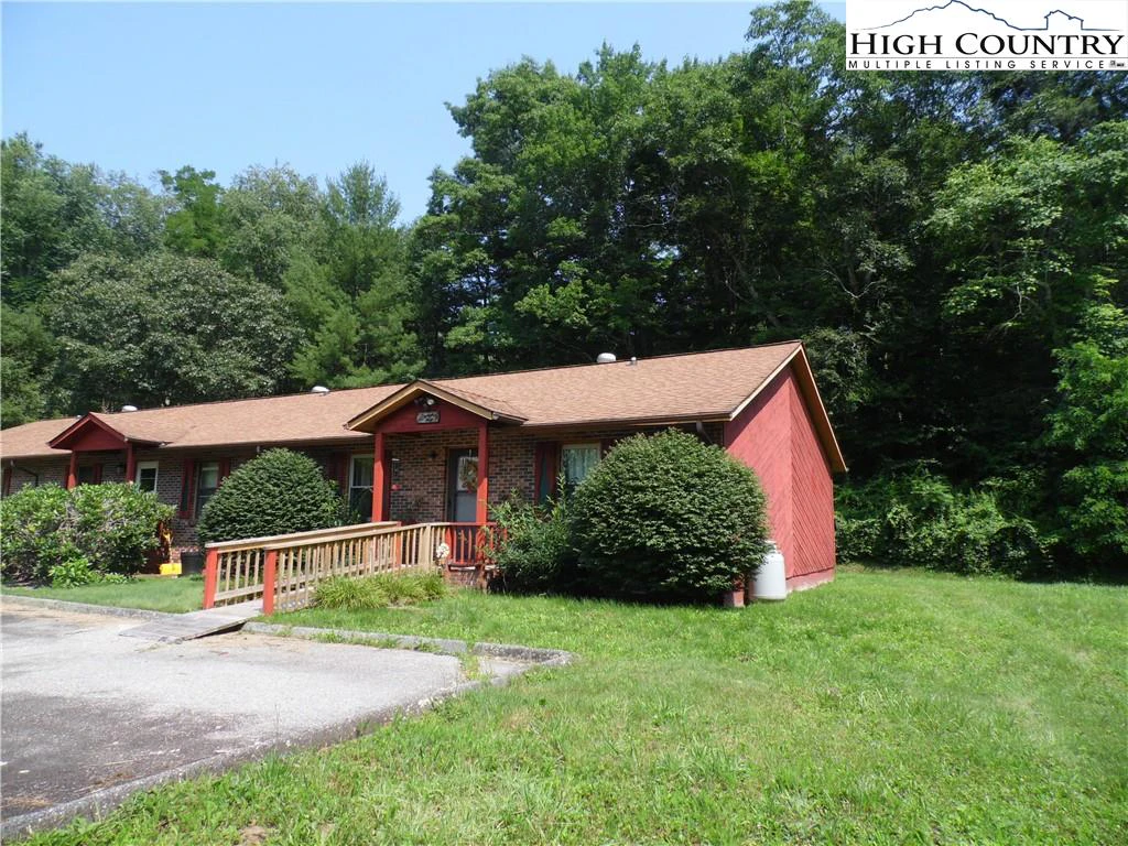 Image number 3 for the current listing
