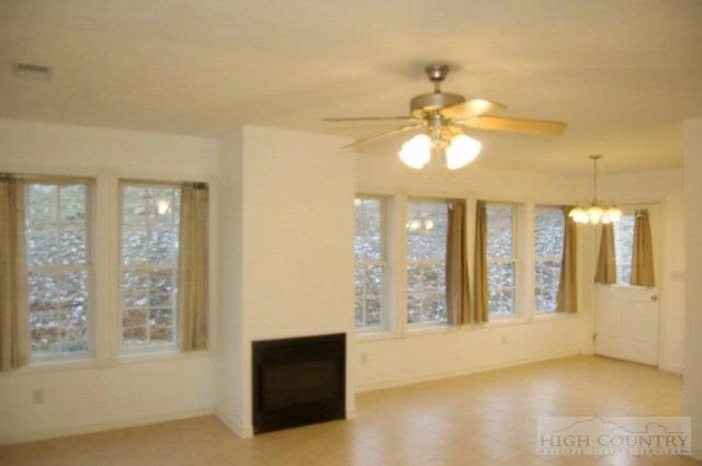 Image number 10 for the current listing