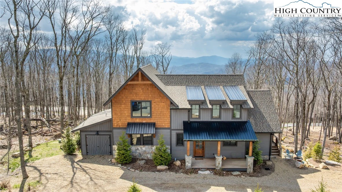 Image number 1 for the current listing