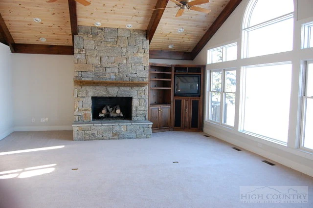 Image number 9 for the current listing