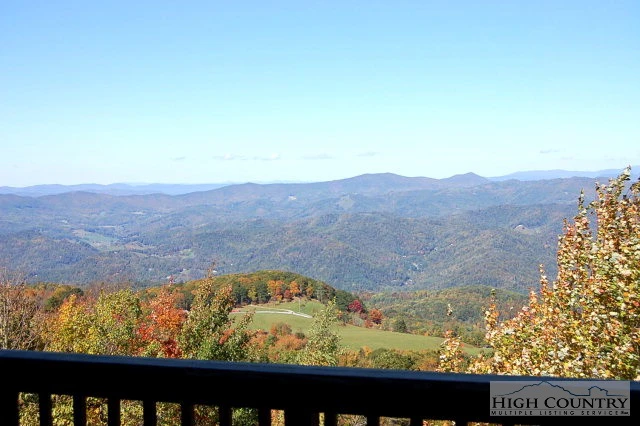 Image number 6 for the current listing