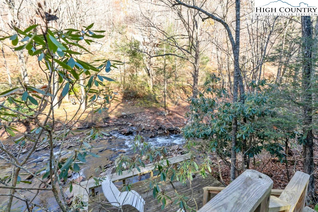 Image number 13 for the current listing