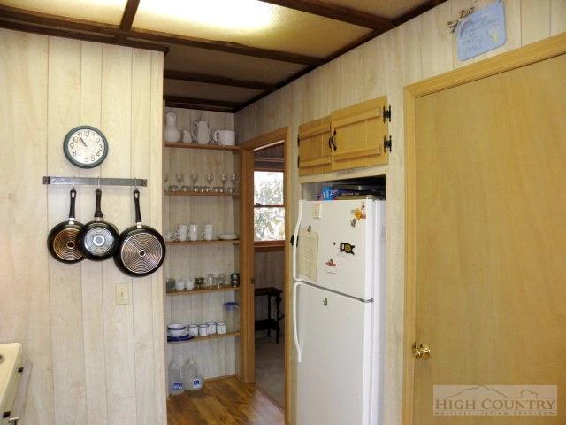Image number 5 for the current listing