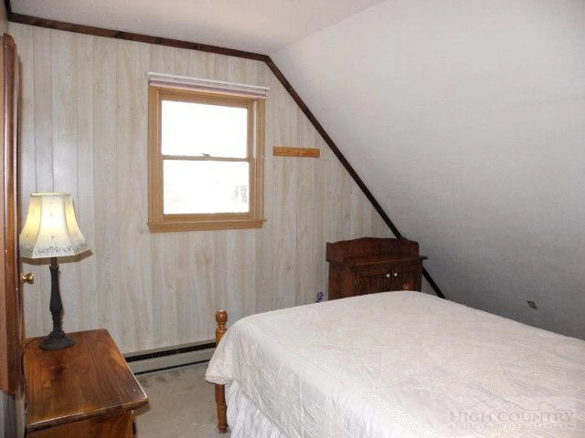 Image number 19 for the current listing