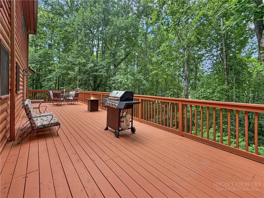 Image number 12 for the current listing