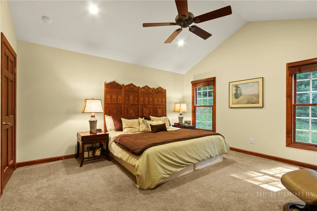 Image number 7 for the current listing