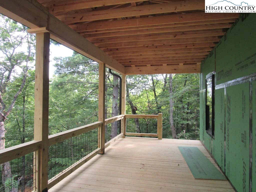 Image number 3 for the current listing