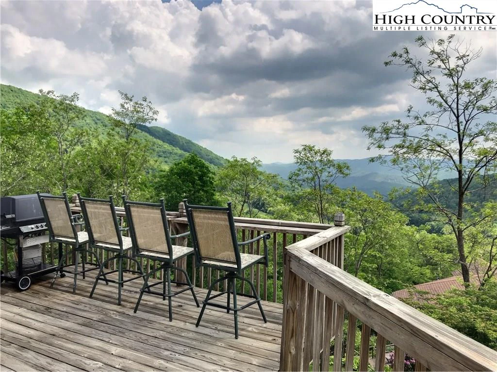 Image number 5 for the current listing