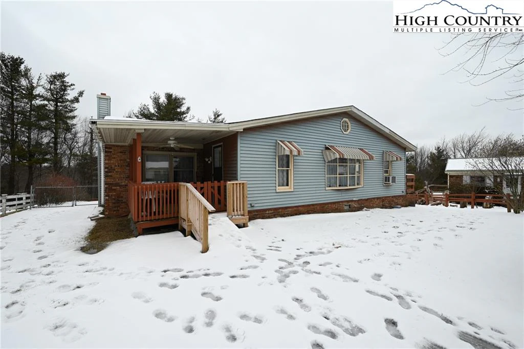Image number 1 for the current listing