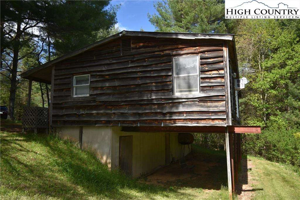Image number 13 for the current listing