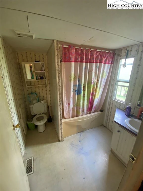 Image number 2 for the current listing