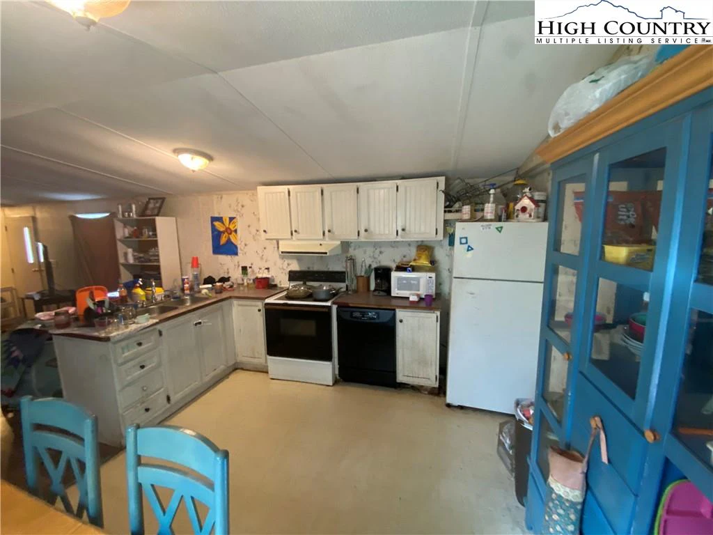 Image number 6 for the current listing