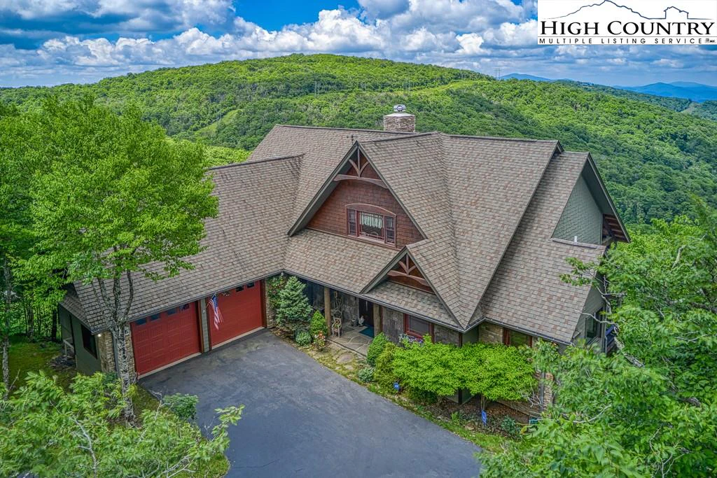 Image number 1 for the current listing
