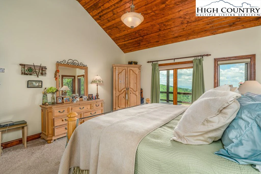 Image number 7 for the current listing
