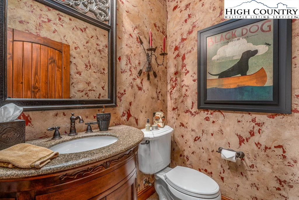 Image number 9 for the current listing