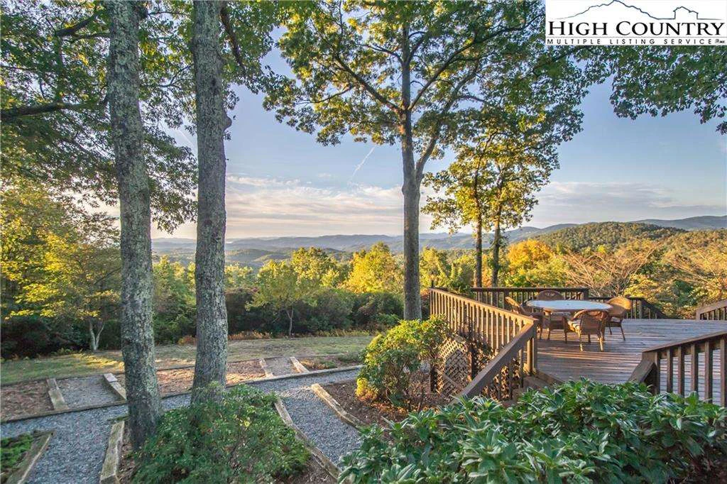 Image number 13 for the current listing