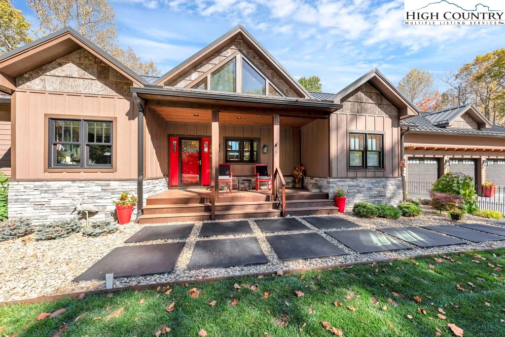 Image number 18 for the current listing