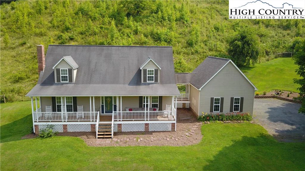 Image number 1 for the current listing