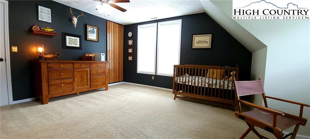 Image number 7 for the current listing