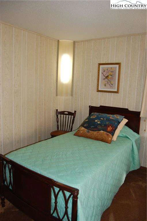 Image number 3 for the current listing