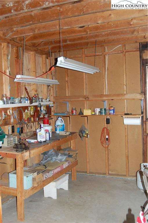 Image number 10 for the current listing