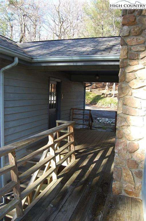 Image number 20 for the current listing