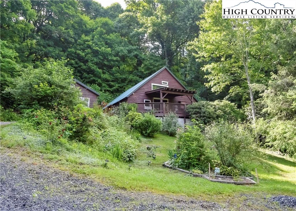 Image number 28 for the current listing