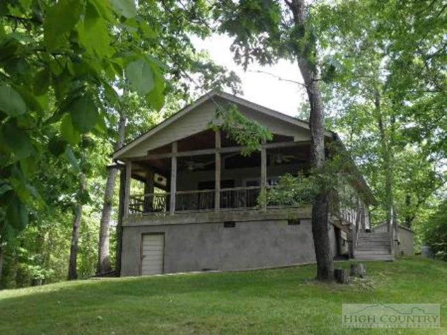 Image number 1 for the current listing