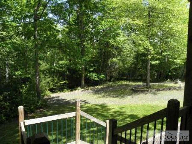 Image number 17 for the current listing