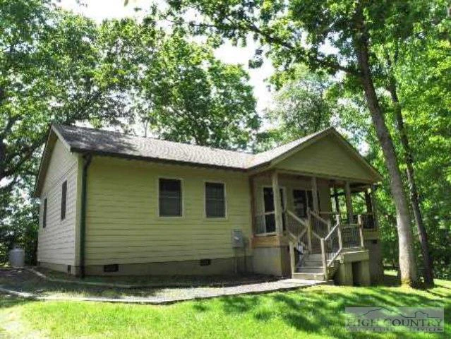 Image number 14 for the current listing