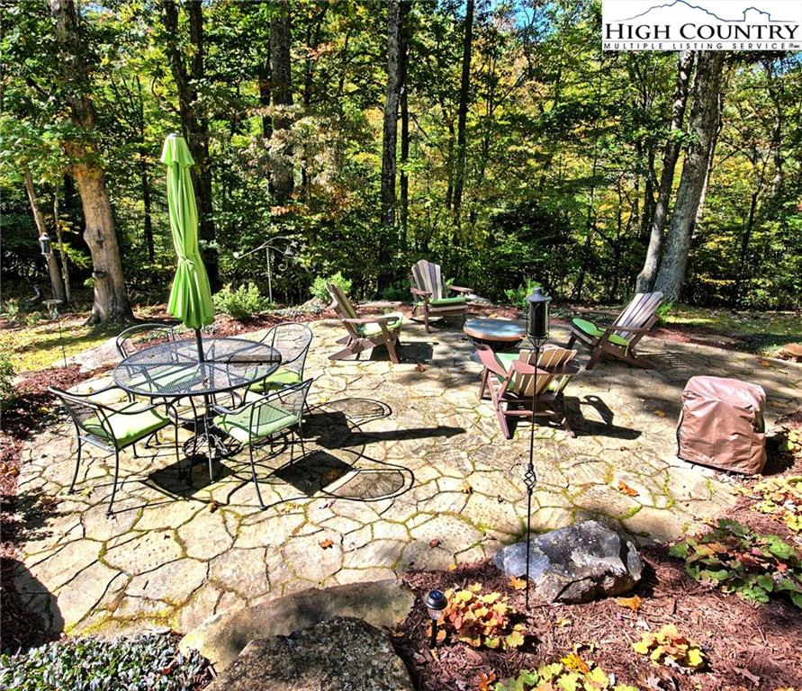 Image number 2 for the current listing