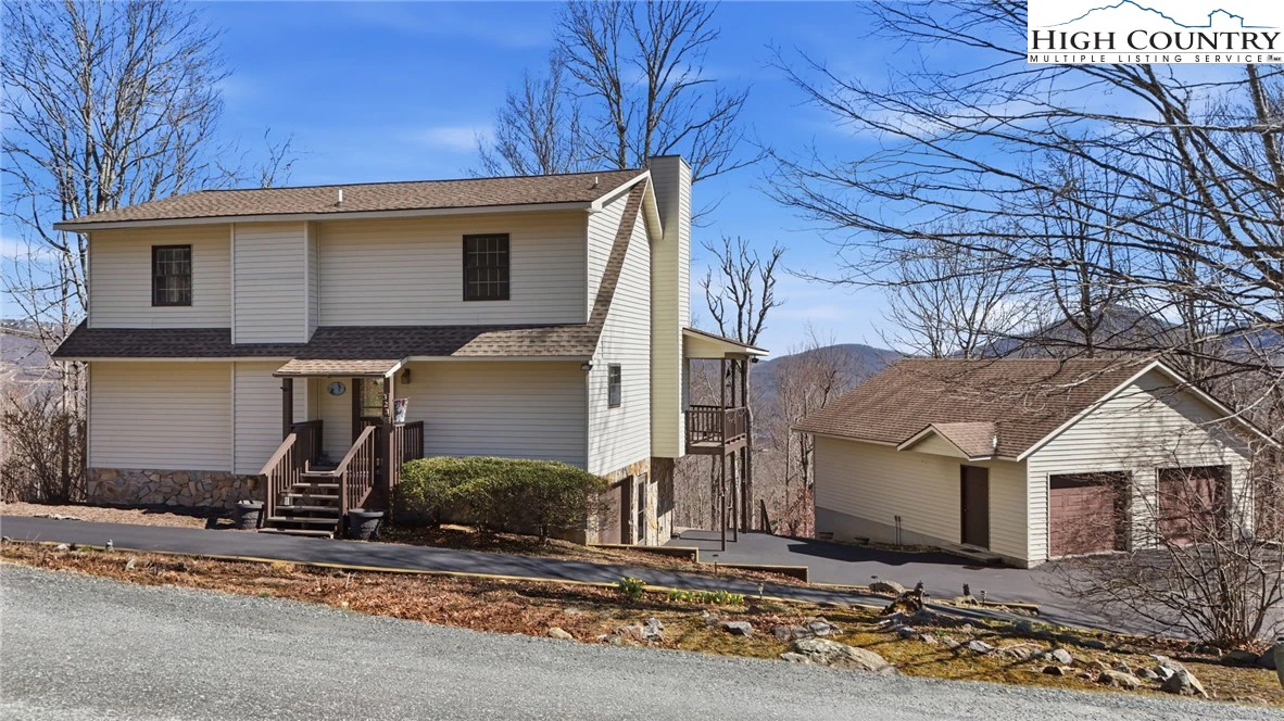 Image number 2 for the current listing